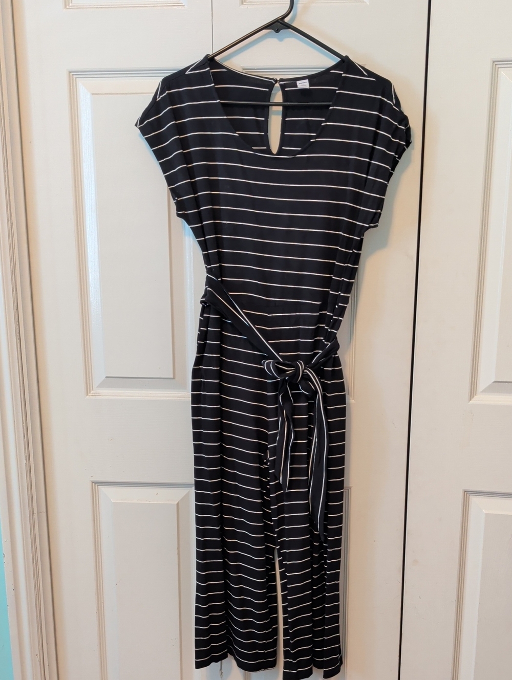 Old Navy - Women's Black and White Striped Belted Crop Wide Leg Romper
